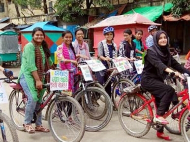 Women rally in Kolkata in demand to protect environment 